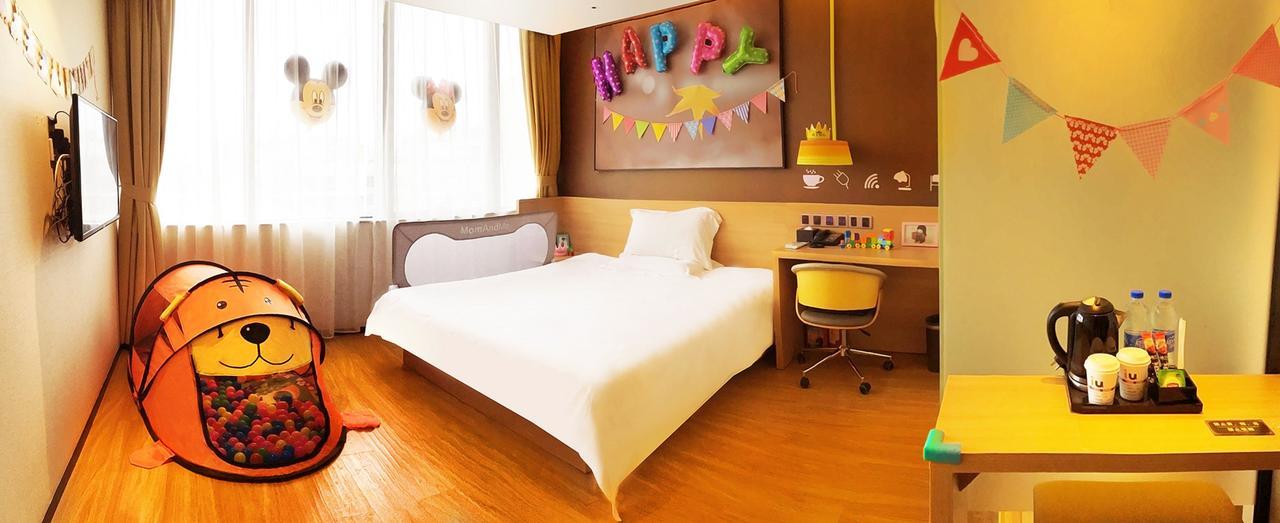 Iu Hotel Urumqi Shinianzi Bus Station Luaran gambar