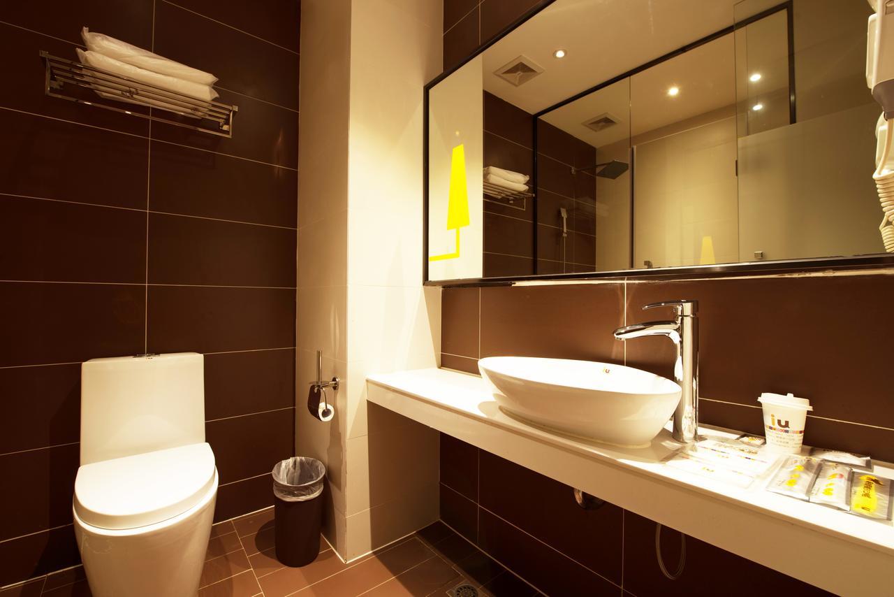 Iu Hotel Urumqi Shinianzi Bus Station Luaran gambar